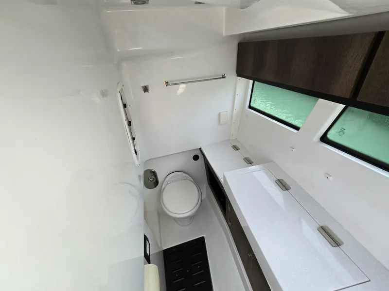 Slide: The Image of Monterey 378 SE 2018 - 5116837