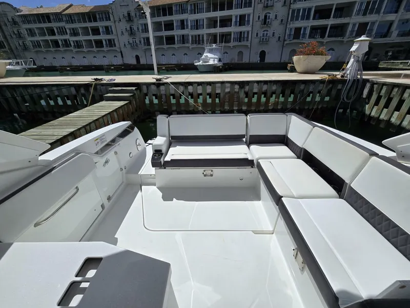 Slide: The Image of Monterey 378 SE 2018 - 5116836