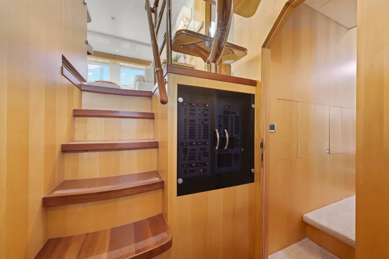Slide: The Image of 2013 Horizon PC60 - Master Stateroom/Companion Way - 5125776