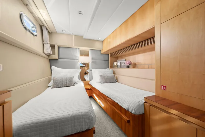 Slide: The Image of 2013 Horizon PC60 - Guest Cabin - 5125656