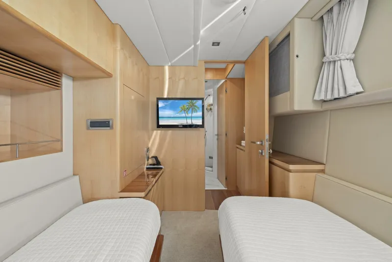 Slide: The Image of 2013 Horizon PC60 - Guest Cabin - 5125658
