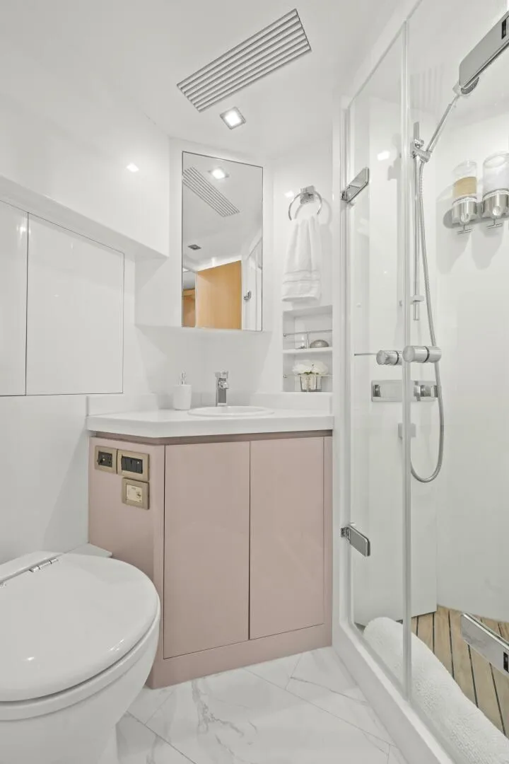 Slide: The Image of 2013 Horizon PC60 - Guest Head - 5125630