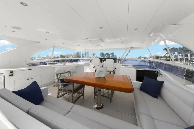 Slide: The Image of 2013 Horizon PC60 - Flybridge - 5125708