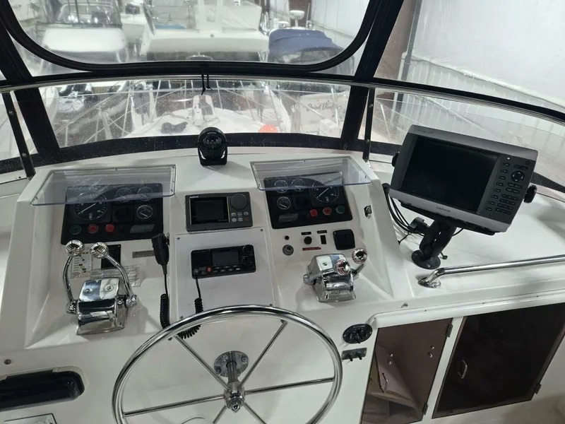 Slide: The Image of Marine Trader 47 Cockpit Motor Yacht 1989 - 5098636