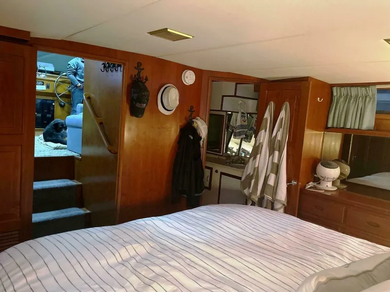 Slide: The Image of Marine Trader 47 Cockpit Motor Yacht 1989 - 5086739