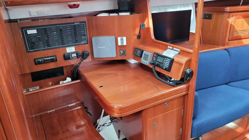 Slide: The Image of Nav Station - 5086960