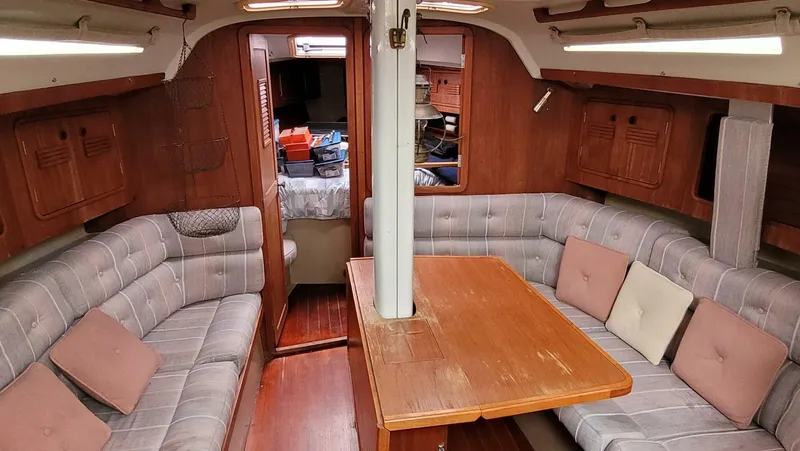 Slide: The Image of Saloon - 5087089