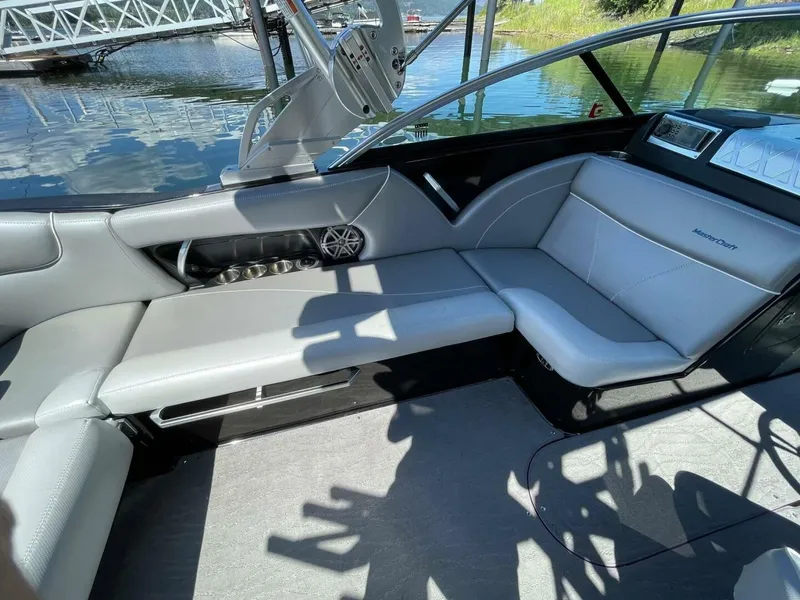 Slide: The Image of Mastercraft X23 2016 - 5087099