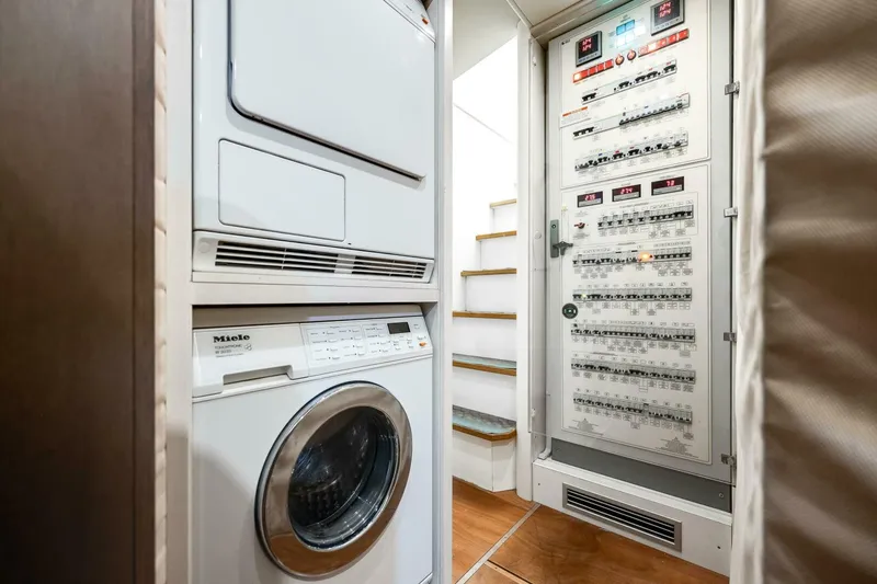 Slide: The Image of Ferretti 870 2014 - 5087574