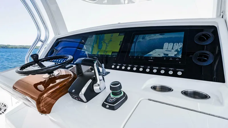 Slide: The Image of Valhalla Boatworks 46 2023 - 5087929