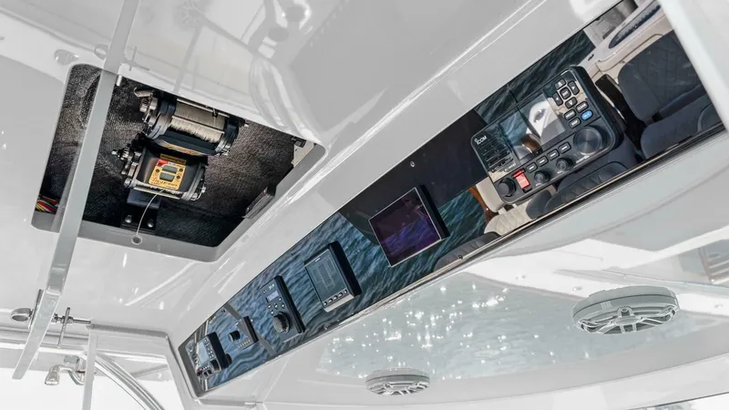 Slide: The Image of Valhalla Boatworks 46 2023 - 5087932