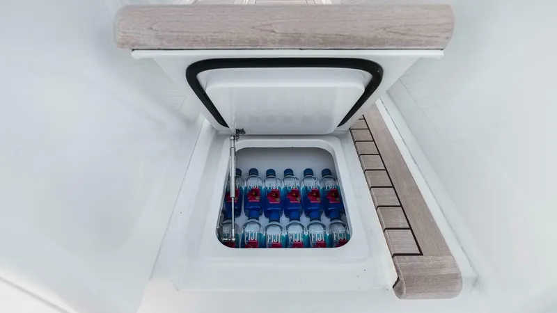 Slide: The Image of Valhalla Boatworks 46 2023 - 5087947