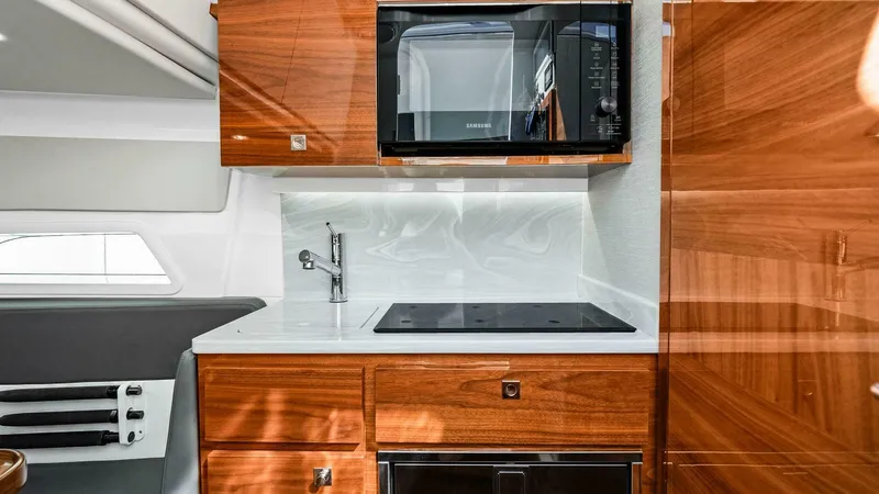 Slide: The Image of Valhalla Boatworks 46 2023 - 5087960