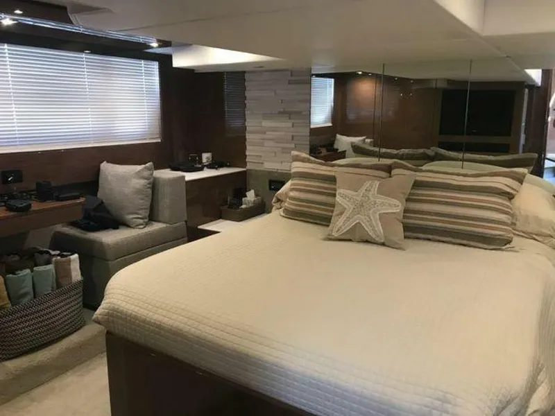 Slide: The Image of Cruisers 54 Cantius 2018 - 5088449