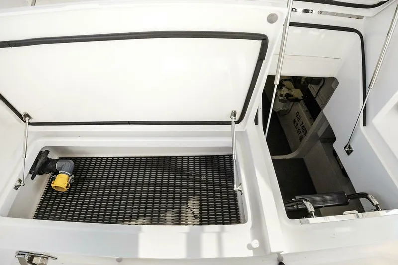 Slide: The Image of Hatteras GT63 2016 - 5088997