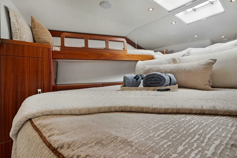 Slide: The Image of Hatteras GT63 2016 - 5089086