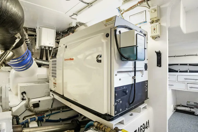 Slide: The Image of Hatteras GT63 2016 - 5089134