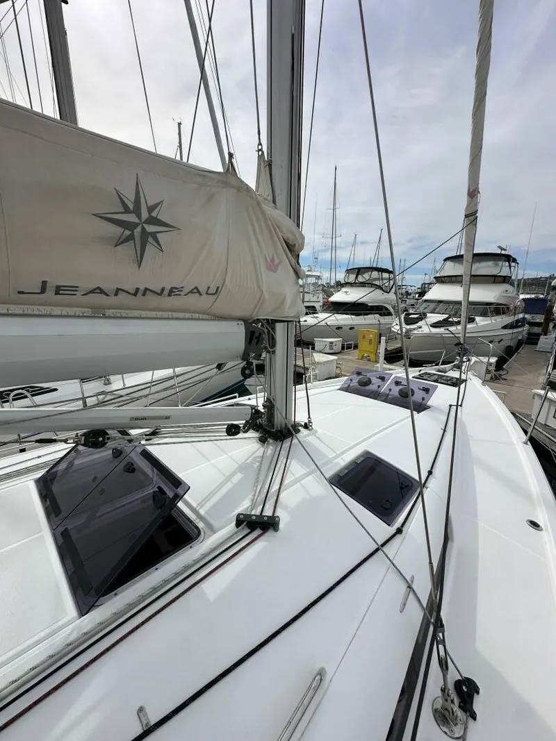 Slide: The Image of Jeanneau 440 Sun Odyssey 2019 - 5089610
