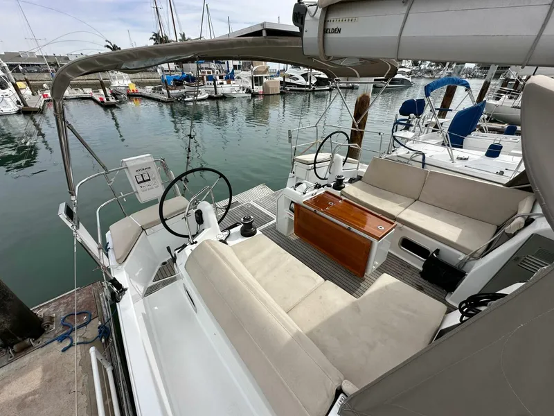 Slide: The Image of Jeanneau 440 Sun Odyssey 2019 - 5089619