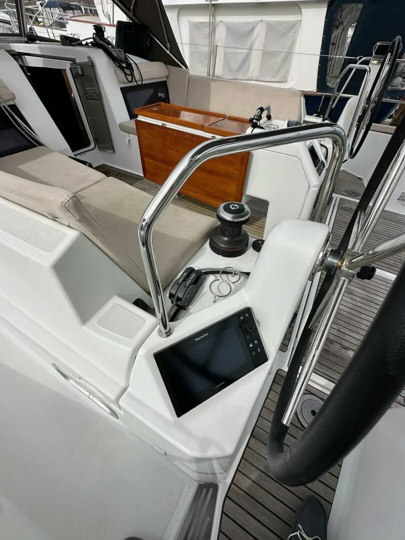 Slide: The Image of Jeanneau 440 Sun Odyssey 2019 - 5089635