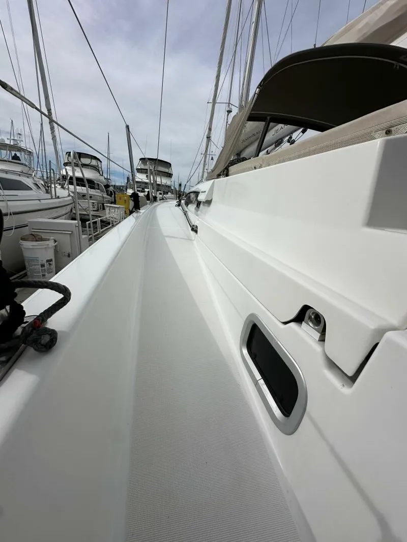 Slide: The Image of Jeanneau 440 Sun Odyssey 2019 - 5089636