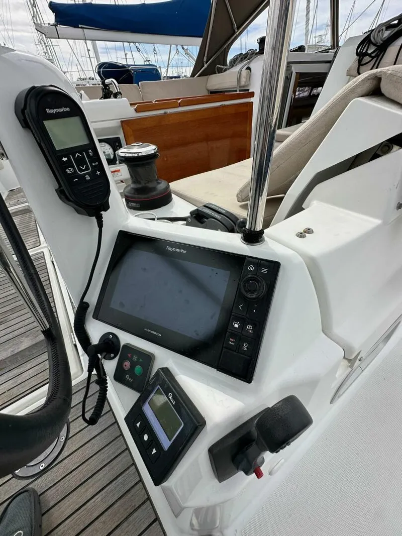 Slide: The Image of Jeanneau 440 Sun Odyssey 2019 - 5089640