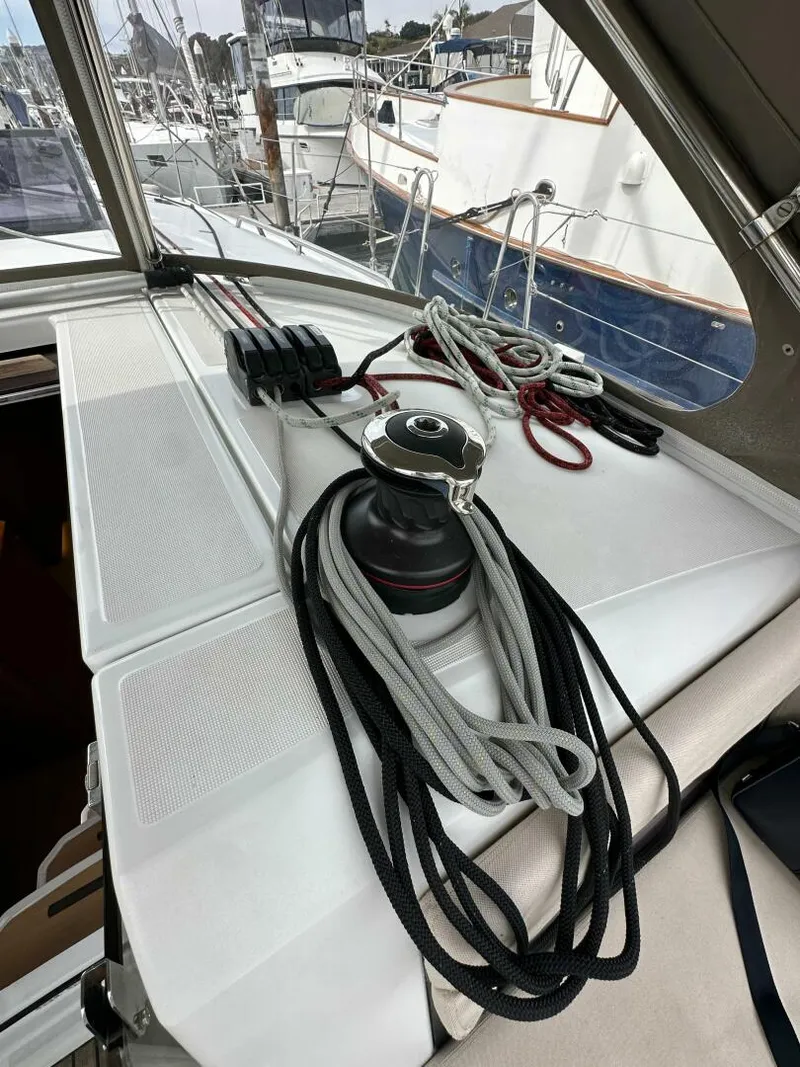 Slide: The Image of Jeanneau 440 Sun Odyssey 2019 - 5089646