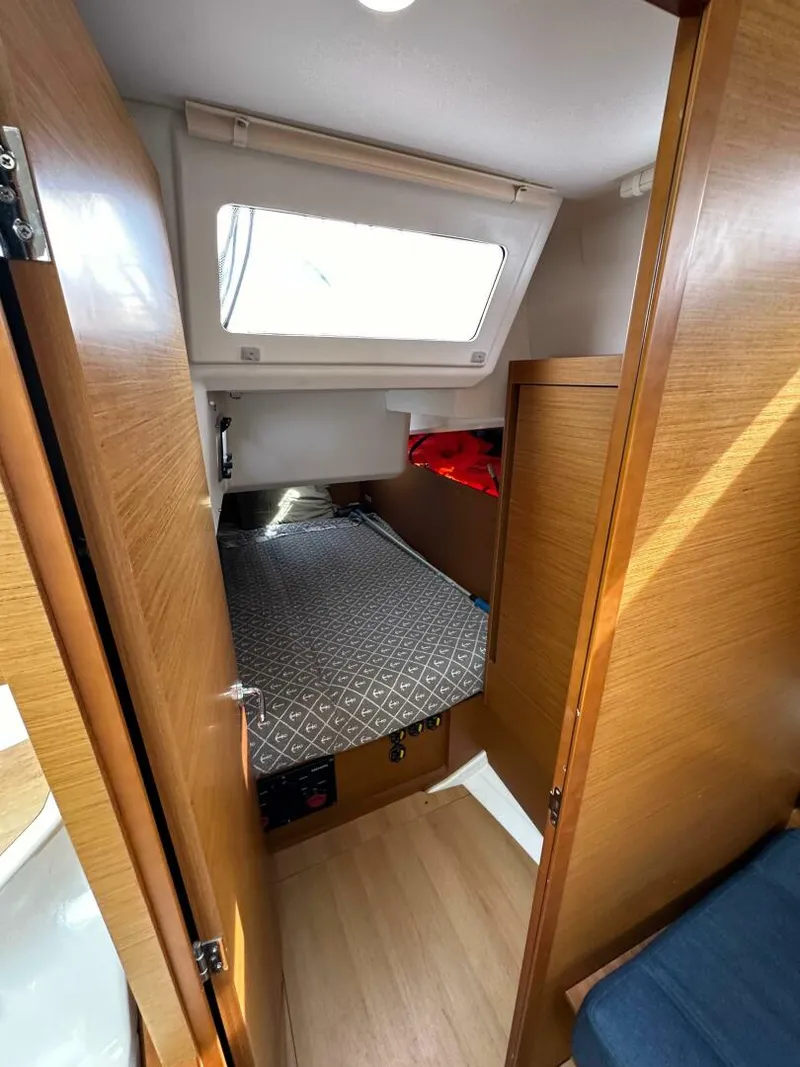 Slide: The Image of Jeanneau 440 Sun Odyssey 2019 - 5089655