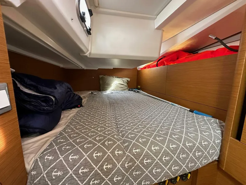 Slide: The Image of Jeanneau 440 Sun Odyssey 2019 - 5089656