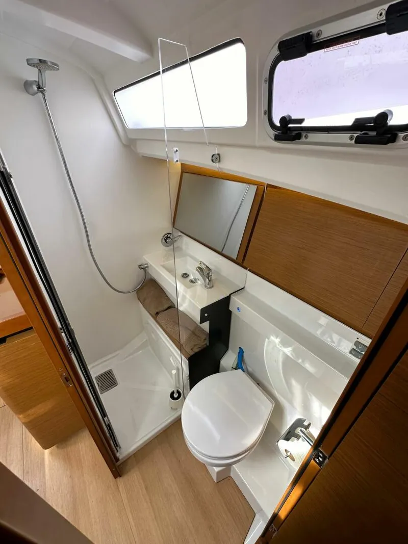 Slide: The Image of Jeanneau 440 Sun Odyssey 2019 - 5089663