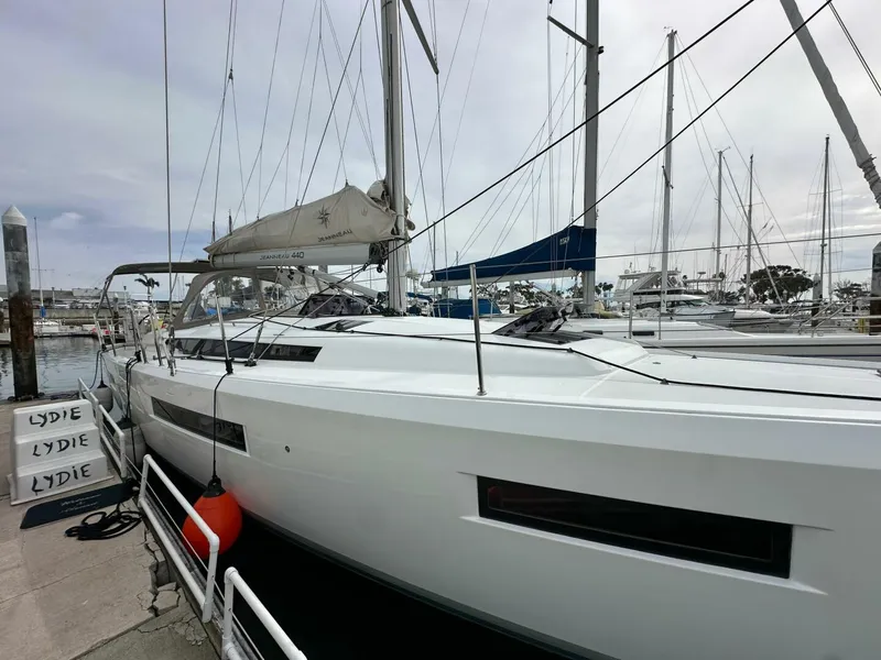 Slide: The Image of Jeanneau 440 Sun Odyssey 2019 - 5089603