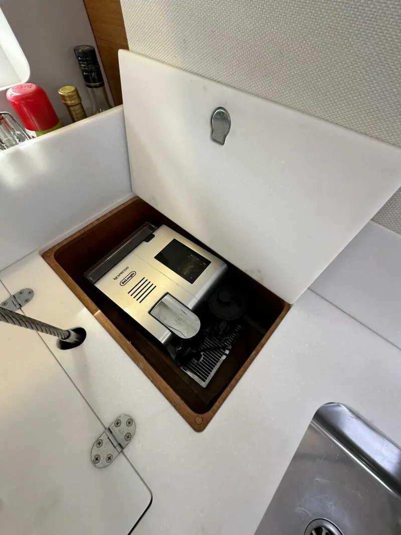 Slide: The Image of Jeanneau 440 Sun Odyssey 2019 - 5089675