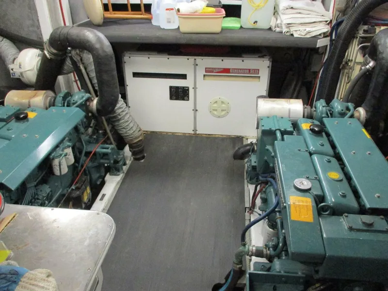 Slide: The Image of Kong & Halvorsen 51 1982 - 5089957