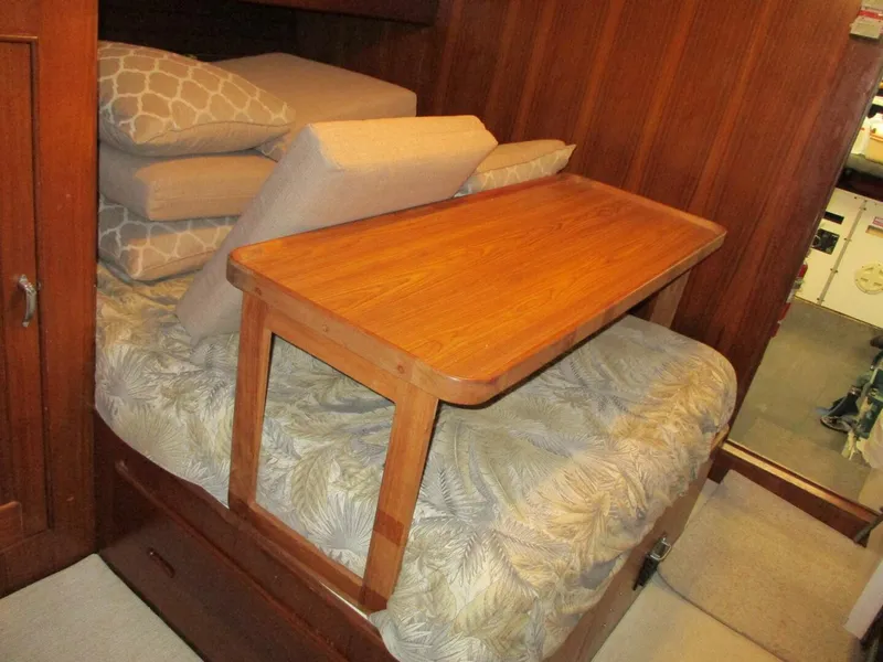 Slide: The Image of Kong & Halvorsen 51 1982 - 5089959