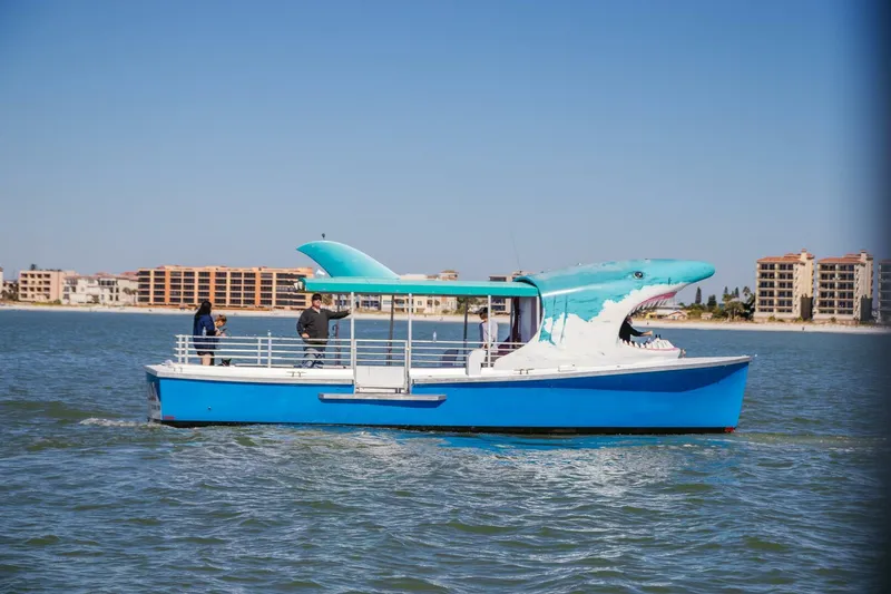 Slide: The Image of Willard Custom 30 passenger COI 1986 - 5091836
