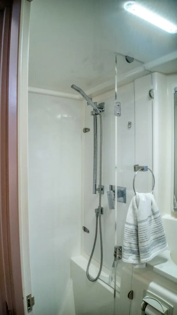 Slide: The Image of Leopard 48 2015 - 5090777