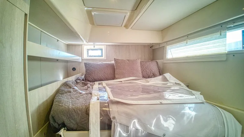 Slide: The Image of Leopard 48 2015 - 5090816