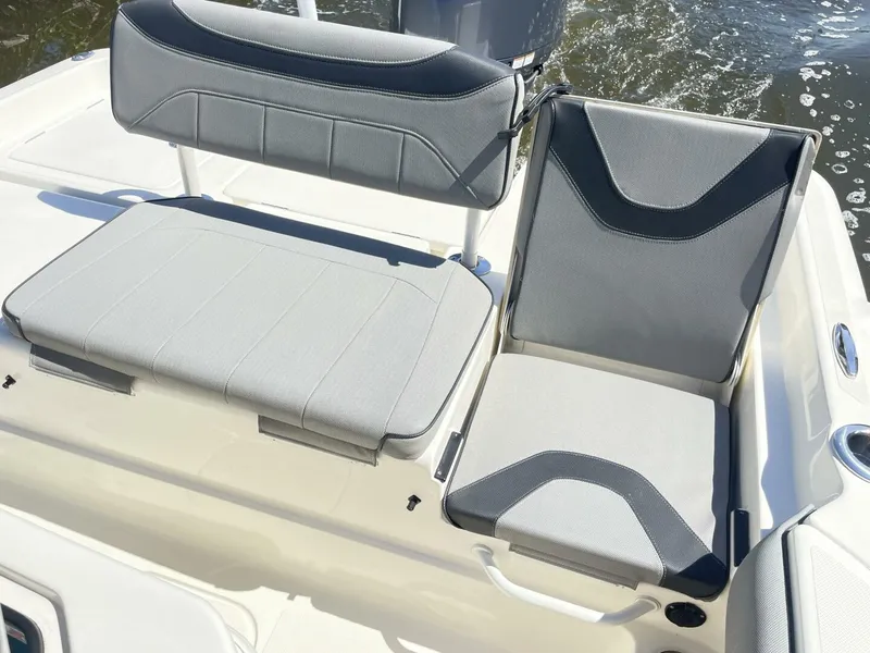 Slide: The Image of Skeeter SX2550 2022 - 5091604