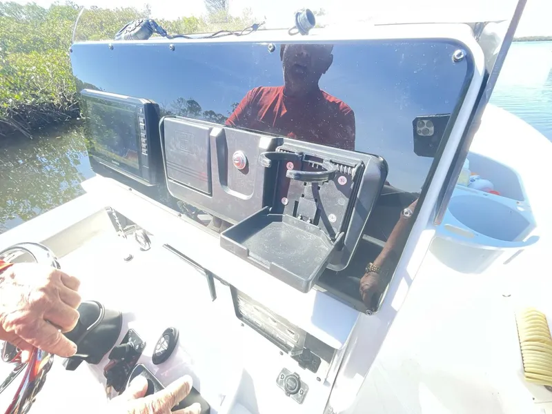 Slide: The Image of Skeeter SX2550 2022 - 5091616