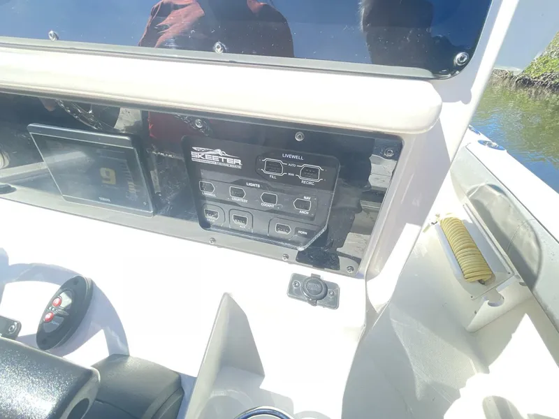 Slide: The Image of Skeeter SX2550 2022 - 5091617