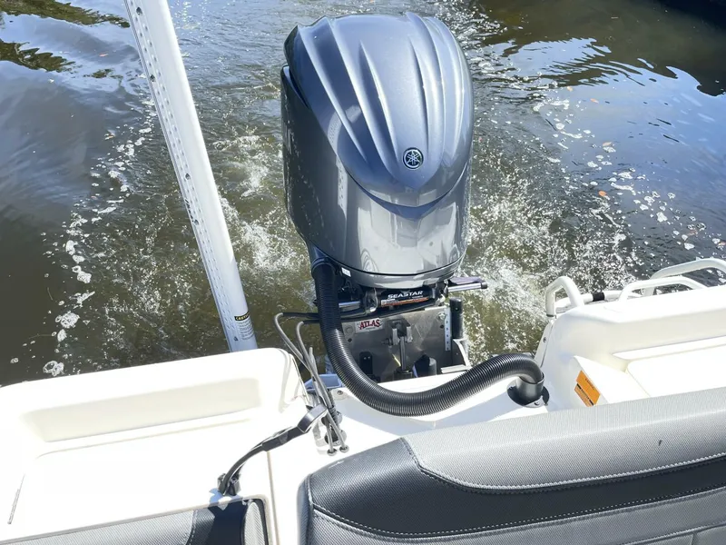 Slide: The Image of Skeeter SX2550 2022 - 5091637