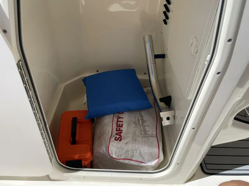 Slide: The Image of Skeeter SX2550 2022 - 5091671