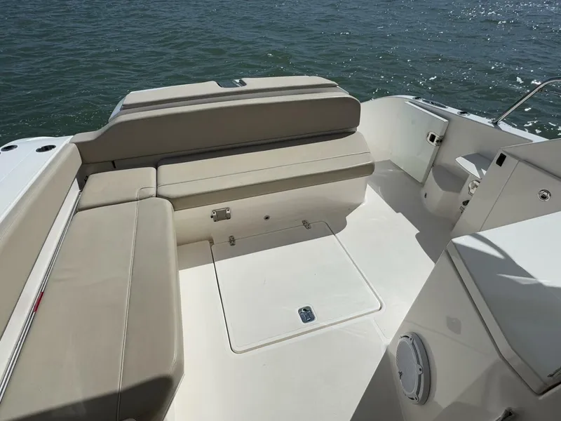 Slide: The Image of Pursuit 365i Sport Coupe 2015 - 5092224