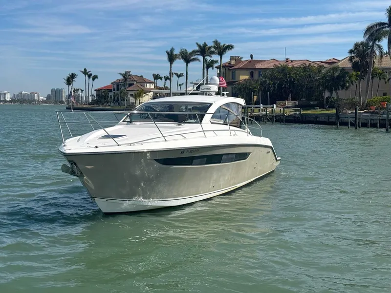 Slide: The Image of Pursuit 365i Sport Coupe 2015 - 5092170