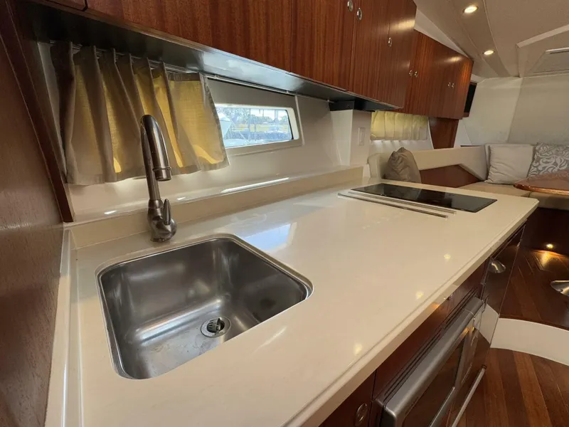 Slide: The Image of Pursuit 365i Sport Coupe 2015 - 5092176