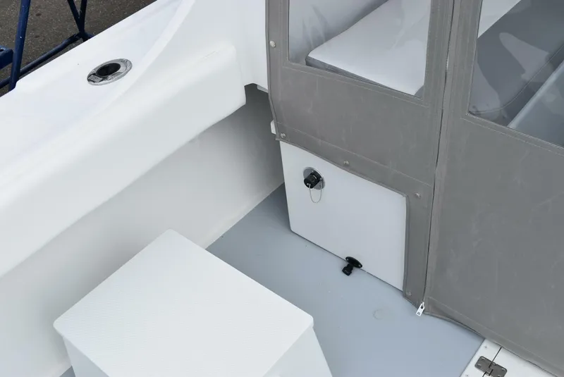 Slide: The Image of Steiger Craft 255 Miami 2025 - 5092119