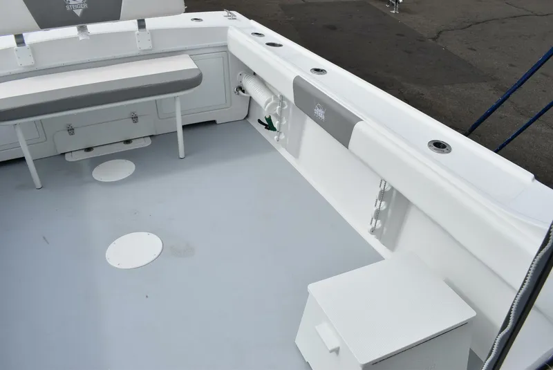 Slide: The Image of Steiger Craft 255 Miami 2025 - 5092157
