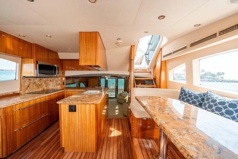 Slide: The Image of Hatteras 64 Motoryacht 2008 - 5262083