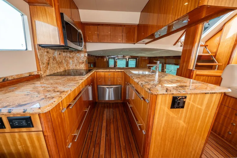 Slide: The Image of Hatteras 64 Motoryacht 2008 - 5262084