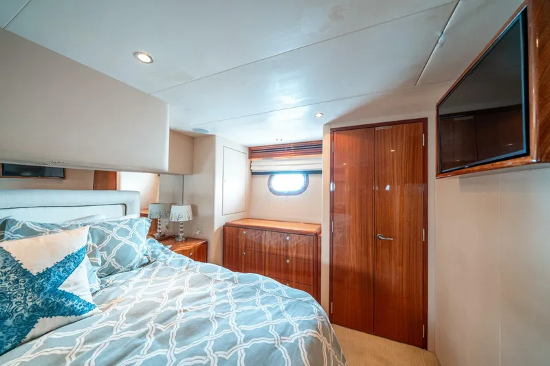 Slide: The Image of Hatteras 64 Motoryacht 2008 - 5262090